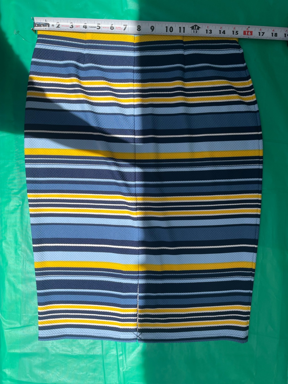 NYCC SUMMER PENCIL SKIRT SIZE SMALL STRETCHY NEW WITH TAGS